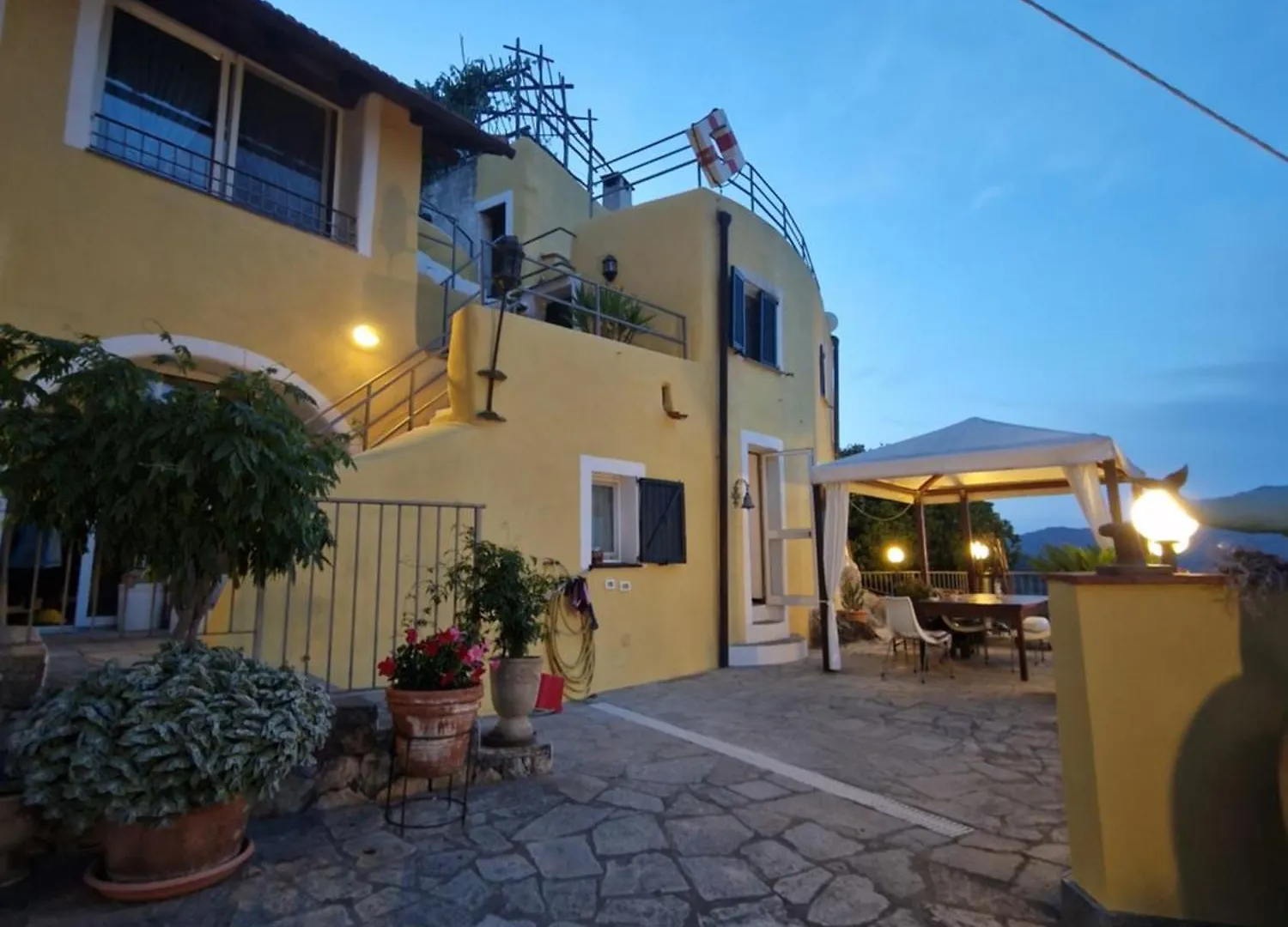 Sol Y Ombra Villa Voze Holiday home