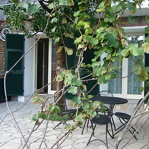 Appartamento Le Gocce, Villa Faraldi